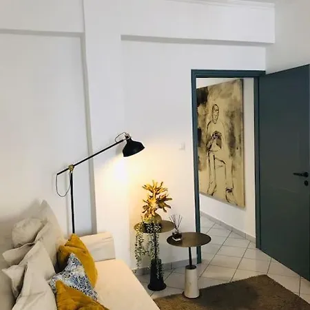 Apartment 2 Bd In Kolonaki - 4 Min Away From Metro Panepistimio
