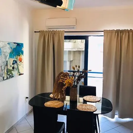2 Bd In Kolonaki - 4 Min Away From Metro Panepistimio Apartment Athens