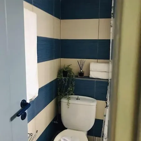 2 Bd In Kolonaki - 4 Min Away From Metro Panepistimio *