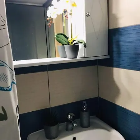 2 Bd In Kolonaki - 4 Min Away From Metro Panepistimio Athens